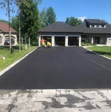 Best Asphalt Driveway Installation  in Linwood, PA